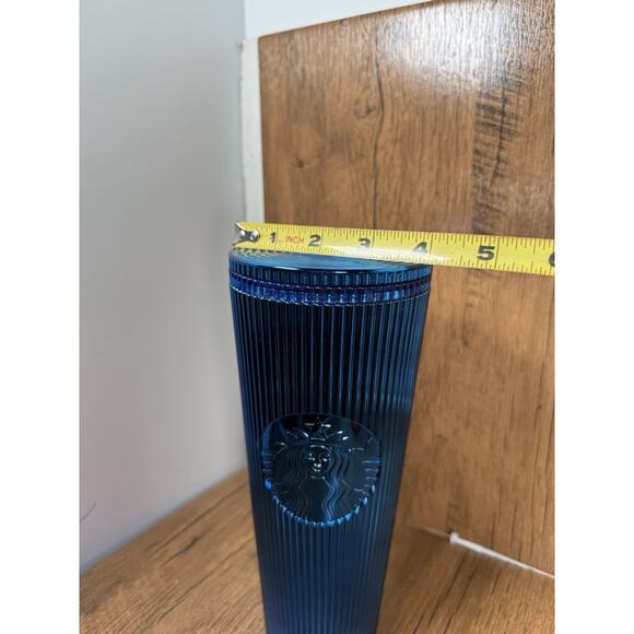 Starbucks 2023 Metallic Blue Venti Cold Cup Tumbler Lid Straw 24 oz - Picture 3 of 4
